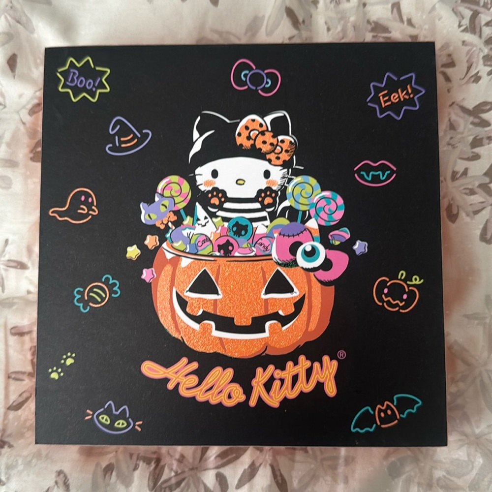 Halloween Hello kitty wood sign